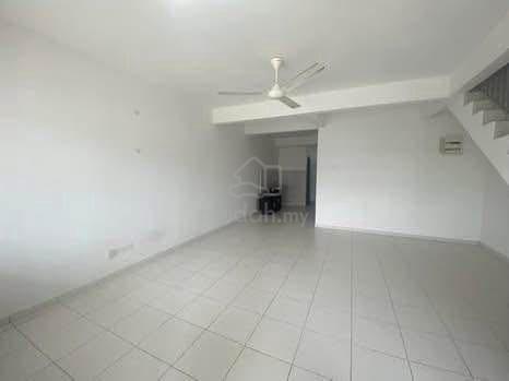(FOR SALE)Pulai Hijiauan Double Storey Low Cost House Kangkar Pulai 1