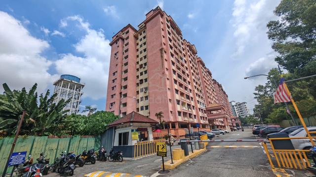 Taman Anggerik Villa 2 1