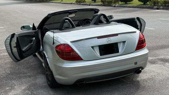 Rare Edition! Mercedes-Benz R171 SLK200 1.8 (A) - 3