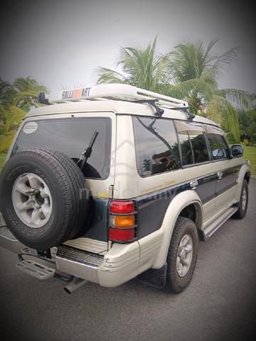 1995 Mitsubishi PAJERO 2.8 (A) - 5