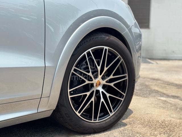 New 2025 Porsche CAYENNE Coupe 3.0 Full Spec - 3