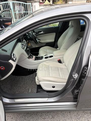 2014 Mercedes Benz A-CLASS 1.6 200 BLUEEFCY (CBU) - 2