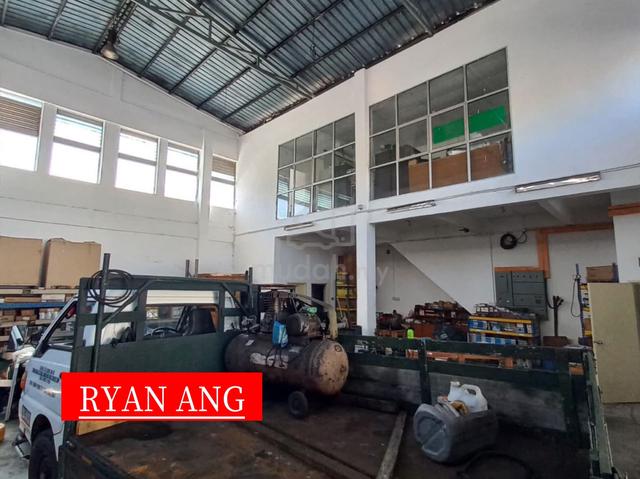Semi-Detached Factory At Kawasan Perindustrian Mak Mandin For Rent 1