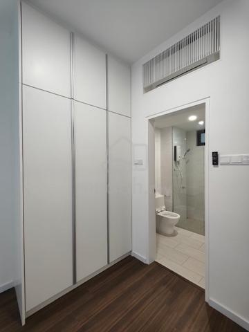 MASTER ROOM with Utilities, Wifi, Aircond in 𝗕𝗔𝗧𝗨 𝗞𝗔𝗪𝗔𝗡✨🏡 5