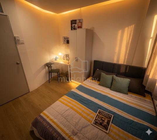 Middle Room to rent - Sri Saujana Apartment Georgetown 1