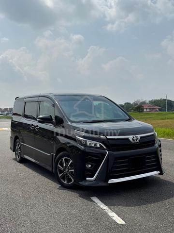 2020 Toyota VOXY 2.0 ZS KIRAMEKI II (A) - 1