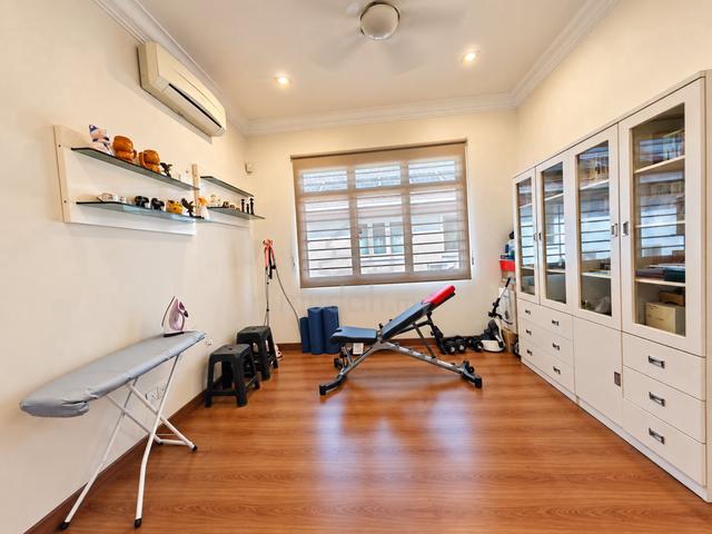 Aman Perdana Klang Bungalow For Sale Fully Renovated 1