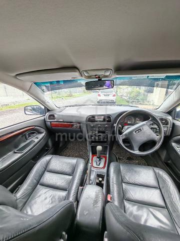 2001 Volvo V40 2.0T Wagon (A) T3 Rare - 5