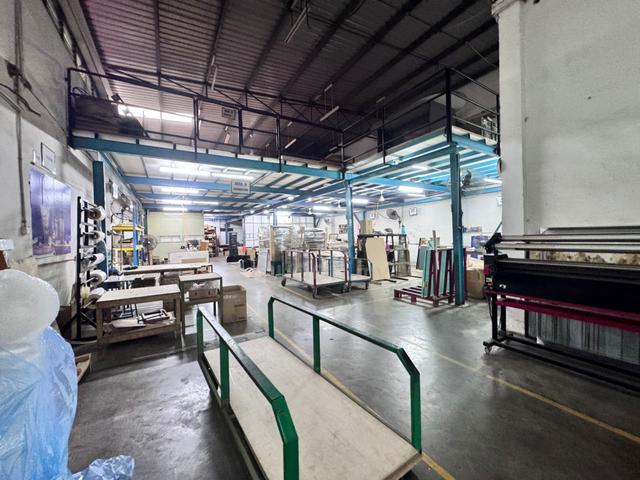 Tmn Desa cemerlang semi D factory corner lot for sale 1