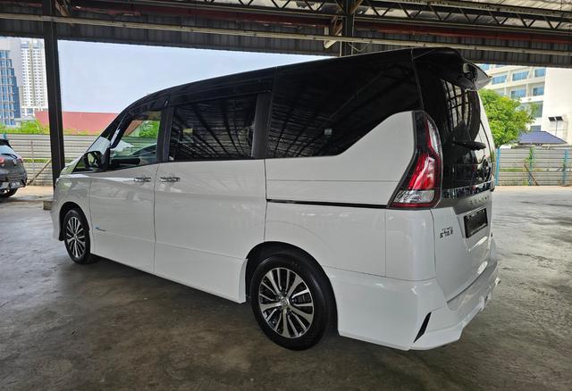 2020 Nissan SERENA 2.0 PREMIUM Full loan 9 tahun - 2