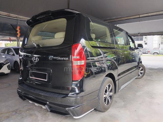 Hyundai GRAND STAREX 2.5 P.DOOR 3 YEAR WARRANTY - 2