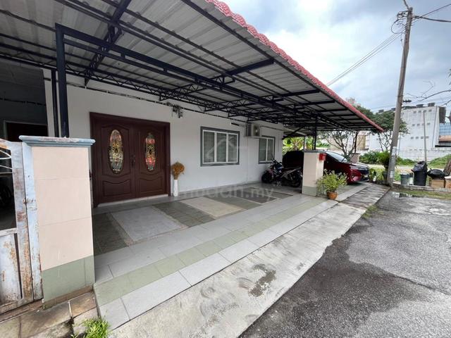 EXTEND END LOT SINGLE STOREY, TAMAN DATO BANDAR MERu 1