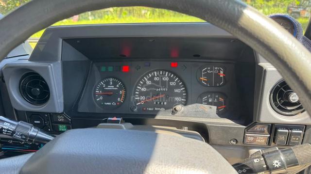 1995 Toyota LANDCRUISER 2.8 II LJ79RV (M) - 5