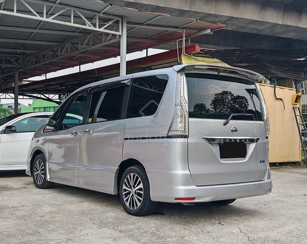 {2016} Nissan SERENA 2.0 S-HYBRID HIGHWAY STAR - 4