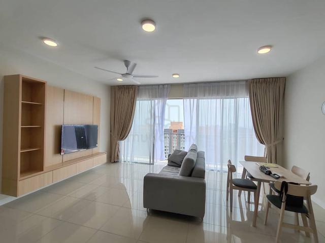 Emerald Hills 1