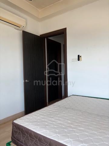 Bilik Sewa Perempuan Damansara Damai Sungai Buloh Condo Apartment 1