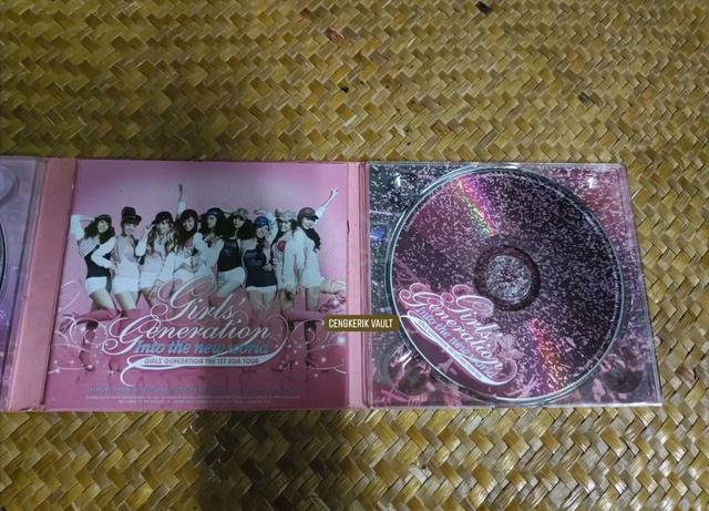 Album Live Girls' Generation 1st Asia Tour  - photo 3 of 6