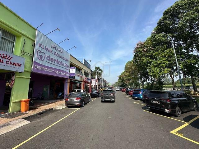 FACING MAIN ROAD Bandar Baru Bangi Shop Lot 2 Storey 1