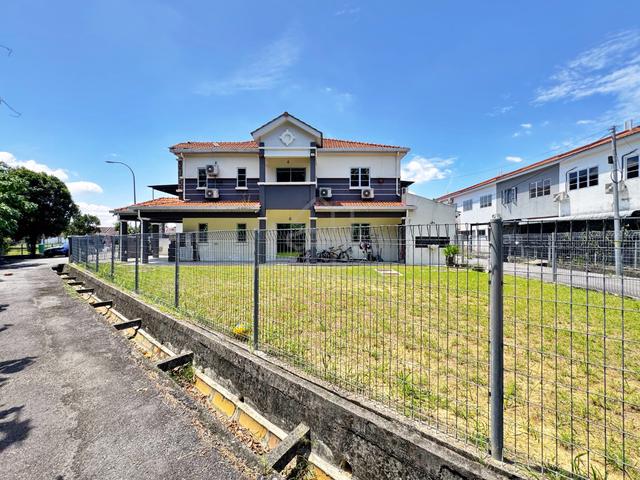 HUGE LAND CORNER LOT 2 Storey Terrace Taman Bijaya Klang FACING OPEN 1