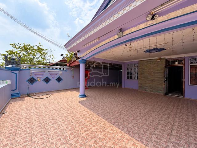 SINGLE STOREY END LOT (WITH EXTRA LAND) FULL LOAN Renovated Unit 1