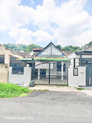 1400sqft FACING OPEN Single Storey Pinggiran Batu Caves Sri Gombak 1