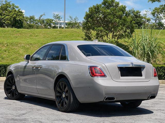 2020 Rolls Royce Ghost V12 STARLIGHT/REAR THEATRE - 2