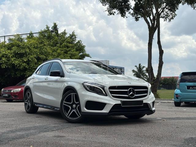 2015 Mercedes Benz GLA250 4MATIC (CBU) 2.0 (A) - 1