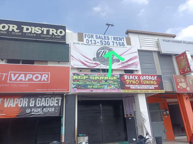 1st Floor Shop Office Facing Main Road 1
