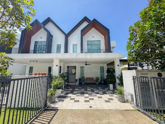 End Lot Hyperlink Garden Home, Ebony Lane Eco Forest, Semenyih 1