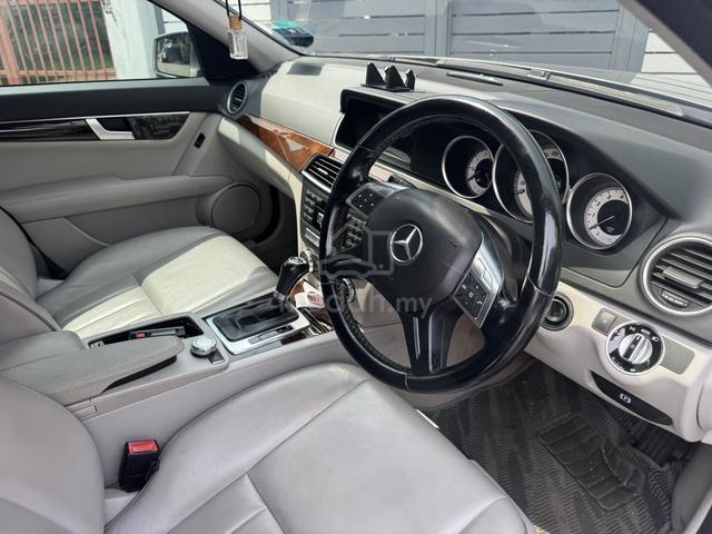 2011 Mercedes Benz C200 CGI BlueEFCY - 5