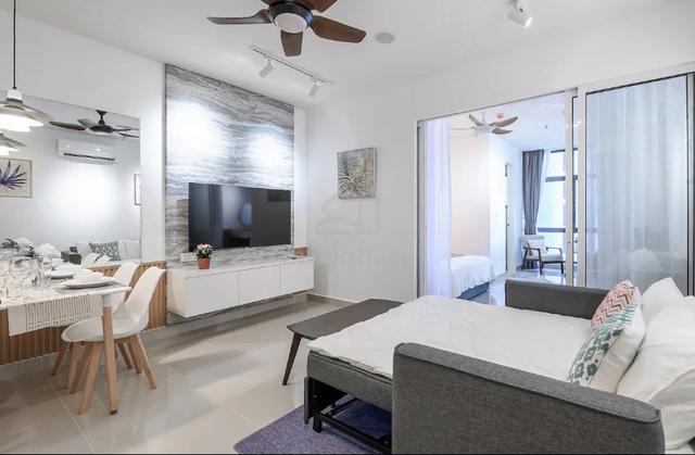 New 2-3 Rooms ! Walk to LRT, KTM & MRT - 1-3 Stops to TBS, KL Sentral, Midvalley | 6 Min Sunway Velo 1