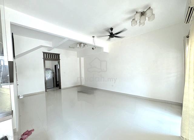 2.5 Sty 2100sf Kitchen Full Extend  Tasik Putra Prima Puchong Utama 1