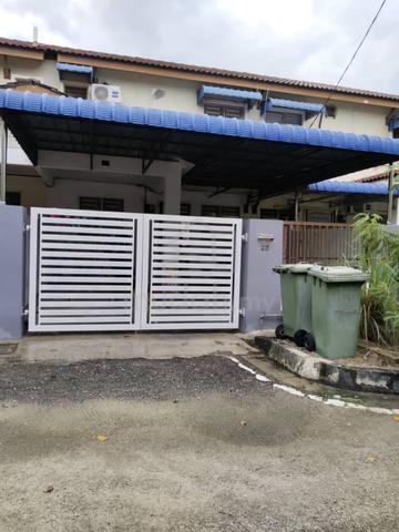Halaman Seroja double storey house 1