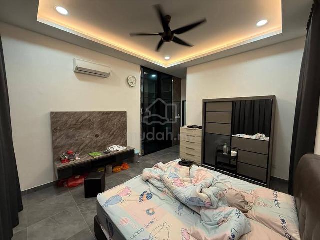Kulai Fully Renovated Cluster House for Sale 5
