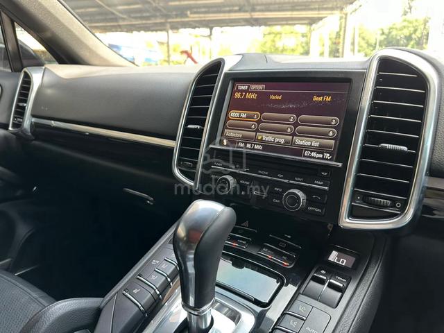 2011 Porsche CAYENNE 4.8 TURBO 958 (A) BOSE SOUND - 3