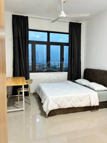 Premium Master Room IOI Putrajaya Hosp UPM Serdang Louvre Residence 1