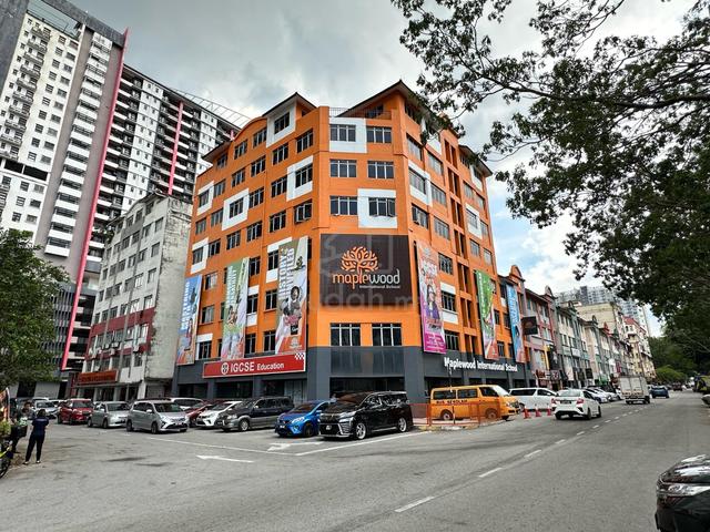 Investor Choice Below Market Value 3 Storey En-bloc Shop Puchong Intan 1