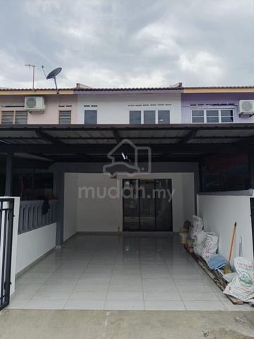 Rumah Cantik Taman Kota Masai 1