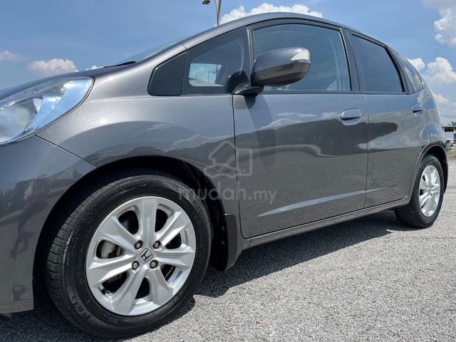 2014 Honda JAZZ 1.3 HYBRID FACELIFT (A) *1 OWNER - 4