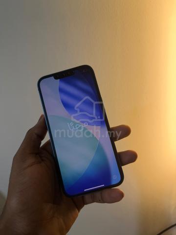 iPhone 13 - photo 2 of 4