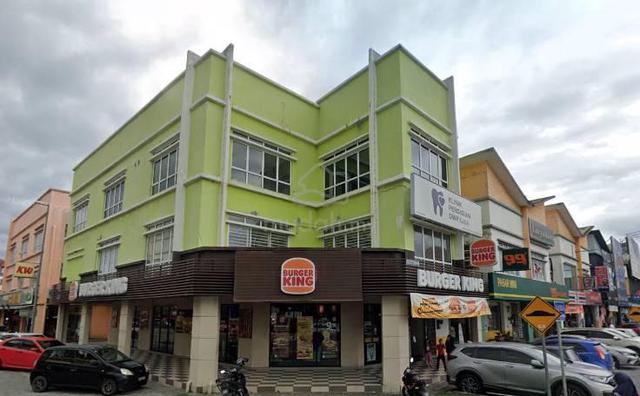 Shop Office for Rent in Puchong Saujana Putra – 1,700 Sq Ft 1