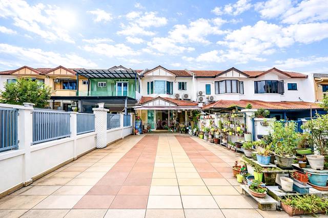 Rumah Teres  Dua Tingkat Taman Mutiara Indah 2 Puchong 1