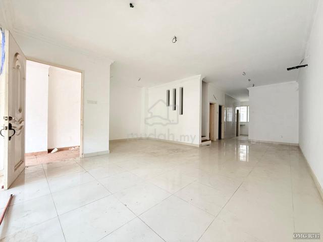 Anjung Sari 3storey 6 1r 5b Brand New 22x75 For Sale 1