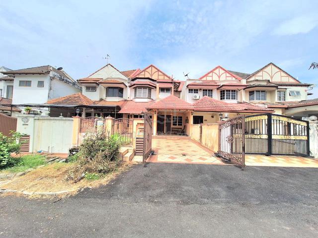 Freehold USJ 11 Subang Jaya Extended Double Storey Terrace House 1