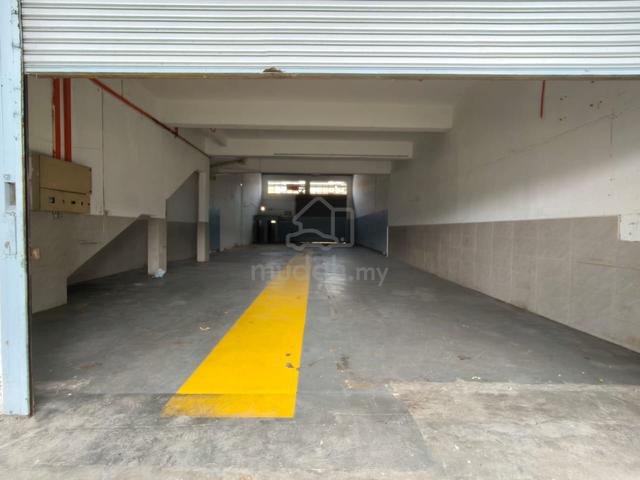 1.5 Storey Terrace Factory Taman Perindustrian Bukit Serdang 1