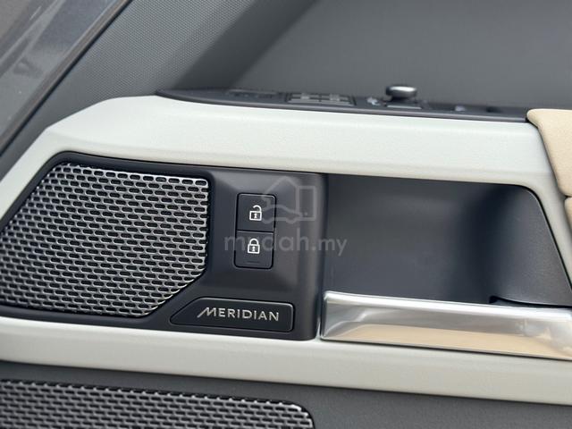 Air Sus 2023 Land Rover DEFENDER 2.0 90 P300 SE - 4