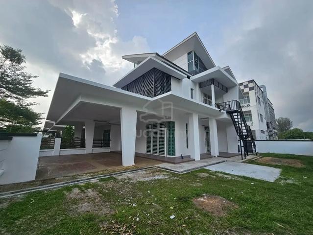 GATED GUARDED CORNER LOT 2-storey Seksyen 8 Bandar Baru Bangi 1