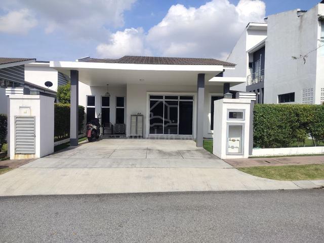 FULLY FURNISHED BANGLO SETINGKAT BARU 5 TAHUN Taman Bandar Senawang 1