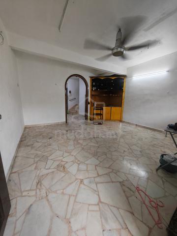 Jalan permas Permas jaya masai jb low cost terrace house 3room 2bath 1