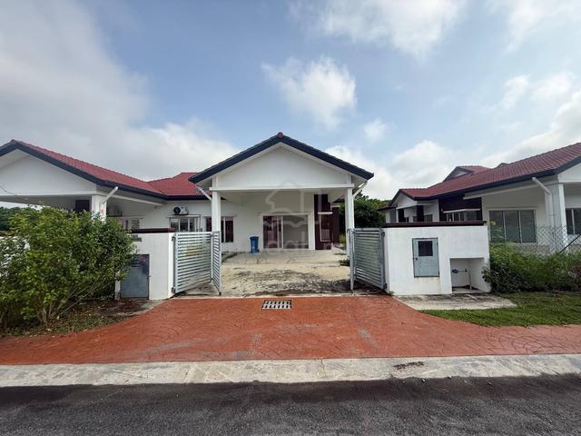 SEMI D 1 storey taman mawar 2 seksyen 29 kg lombong shah alam 1